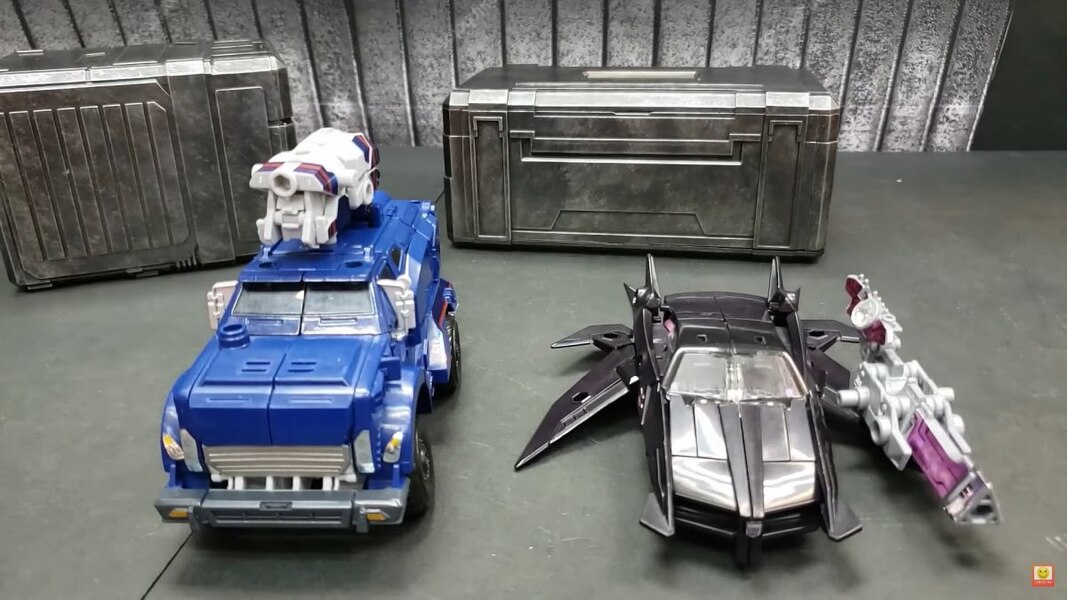 Transformers Prime War Breakdown And Jet Vehicon  (21 of 30)